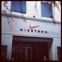 nike store rodeo dr