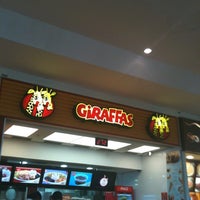Photo taken at Giraffas by Cynira S. on 6/20/2012