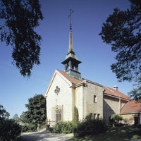 Photo taken at Kulosaaren kirkko by Uskotoivorakkaus on 4/11/2012