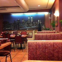 5/10/2012にCynthia S.がPom Pom Dinerで撮った写真