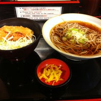 Photo taken at せんねんそば 銀座四丁目店 by Ed on 4/12/2012