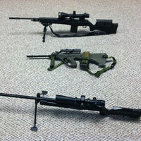 Foto tirada no(a) Top Gun Shooting Sports Inc por Brian C. em 7/1/2012