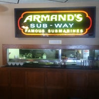Photo taken at Armand&amp;#39;s Chicago Pizzeria by Warren G. on 5/20/2012