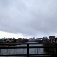 Photo taken at 館坂橋 by Hideaki T. on 4/1/2012