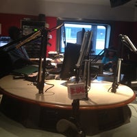 Photo prise au WBLS-FM 107.5 par Lynn D. le9/2/2012