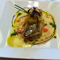 Foto scattata a fresh Restaurant &amp;amp; Lounge da Ariane F. il 7/14/2012