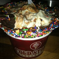 Photo taken at Cold Stone Creamery by Jade J. on 8/13/2012