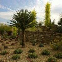 Foto tirada no(a) Desert Botanical Garden por Kimberly J. em 4/13/2012