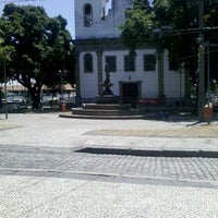 Photo taken at Praça Santo Cristo by Franklin E. on 3/13/2012