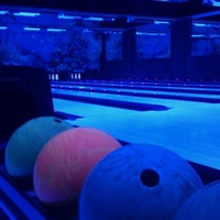 4/19/2012にJuhani T.がCinema Bowlingで撮った写真