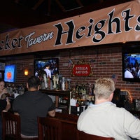 Das Foto wurde bei Bleecker Heights Tavern von 7th.List am 8/6/2012 aufgenommen