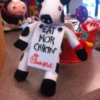 Photo taken at Chick-fil-A by Nikki N. on 8/1/2012
