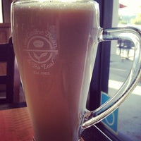2/24/2012 tarihinde Shellyziyaretçi tarafından The Coffee Bean &amp;amp; Tea Leaf'de çekilen fotoğraf