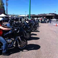 4/21/2012 tarihinde Brad T.ziyaretçi tarafından Golden Spike Harley-Davidson'de çekilen fotoğraf