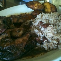 Photo taken at Star’s Caribbean Restaurant LLC by Kenny H. on 8/31/2012