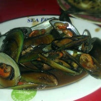 Photo taken at Seafood 68 by Robby P. on 4/21/2012