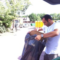 Photo taken at Purley Oaks Recycling Centre by Doc J. on 8/31/2012