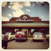 รูปภาพถ่ายที่ Atlanta Bread Mobile โดย Sharon S. เมื่อ 5/19/2012
