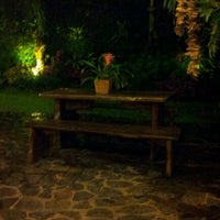 Das Foto wurde bei Maimee&amp;#39;s Garden Café von Ricco am 7/20/2012 aufgenommen