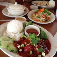 Photo taken at Rearn Thai Restaurant by Thanawan H. on 3/3/2012