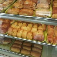 7/7/2012 tarihinde Yara S. @.ziyaretçi tarafından Pat&amp;#39;s Donuts'de çekilen fotoğraf
