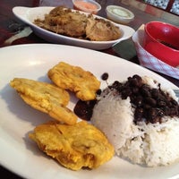 Das Foto wurde bei Habana Cuban Restaurant von Broadway Jay am 6/29/2012 aufgenommen