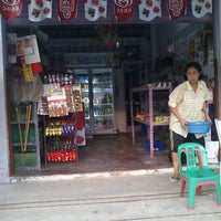 Photo taken at ป้าอ๋อย พลาซ่า by m3moryz on 6/29/2012