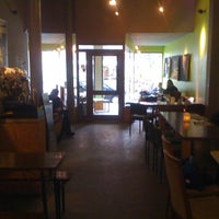 Das Foto wurde bei COLESTREET caffè bar gallery von Christian P. S. am 2/25/2012 aufgenommen