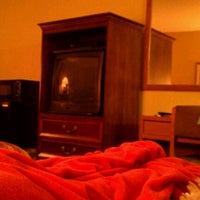 รูปภาพถ่ายที่ Home-Towne Lodge โดย Jennifer R. เมื่อ 6/11/2012