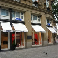 Rimowa Flagship Store Now Closed Luggage Store
