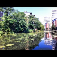 Photo taken at Grand Union Canal -  Maida Hill by Saul T. on 7/26/2012
