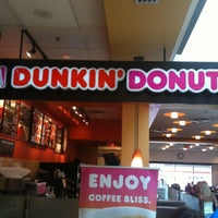 Photo taken at Dunkin Donuts by Gigi on 6/22/2012