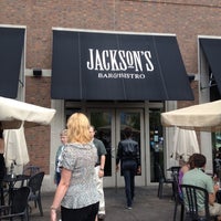 4/15/2012 tarihinde Lachelle Ipo M.ziyaretçi tarafından Jackson&#39;s Bar &amp; Bistro'de çekilen fotoğraf