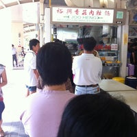 Photo taken at Joo Heng Mushroom Minced Pork Mee Stall by Melvin K. on 6/18/2012
