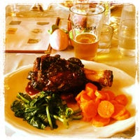 5/25/2012 tarihinde Alex G.ziyaretçi tarafından Augusta Restaurant'de çekilen fotoğraf