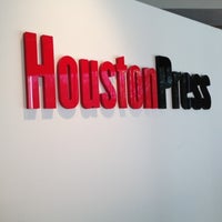 รูปภาพถ่ายที่ Houston Press โดย Elizabet เมื่อ 9/6/2012