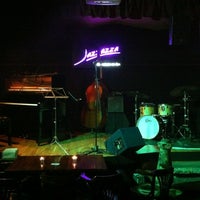 2/18/2012에 Salvador S.님이 Jazzazza에서 찍은 사진