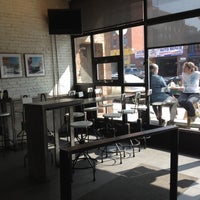 3/22/2012 tarihinde Lynneziyaretçi tarafından Root Hill Café'de çekilen fotoğraf