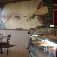 Photo taken at Michelangelo&amp;#39;s Pizza by Rosheed F. on 3/15/2012