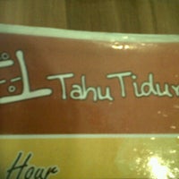 Foto diambil di Tahu Tidur Resto oleh dinna d. pada 3/16/2012
