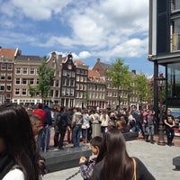 รูปภาพถ่ายที่ Anne Frank House โดย Erik W. เมื่อ 6/10/2012