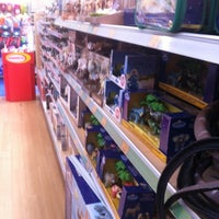 Photo taken at Toys&amp;quot;R&amp;quot;Us by Miguel N. on 8/4/2012