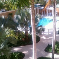 Photo taken at Courtyard by Marriott Miami Aventura Mall by Bart L. on 2/20/2012