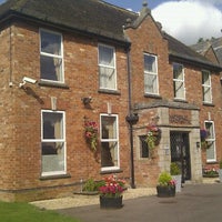 Foto tomada en Hatherley Manor Hotel  por Lynne C. el 8/21/2012
