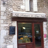 Photo taken at Boulangerie Mamie Jane by Véronique B. on 3/3/2012