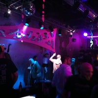 Photo prise au Tonic Nightclub par Heez On Fire le4/21/2012