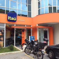 Photo taken at Itaú by *Chico Rojo* on 5/31/2012