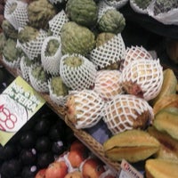 Photo taken at Hirota Supermercados by Va O. on 6/29/2012