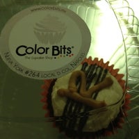 รูปภาพถ่ายที่ Color Bits โดย Eric N. เมื่อ 3/29/2012