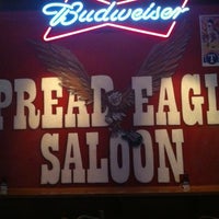 รูปภาพถ่ายที่ Scotty&#39;s Elm St. Saloon โดย Ryan D. เมื่อ 8/30/2012
